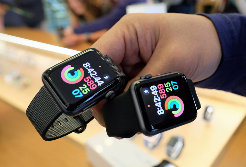 apple-watch-series-2.jpg.09276a44e40b4053614dce2bf9759e41.jpg