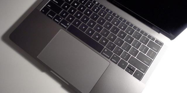13-inch-macbook-pro-no-touch-bar.thumb.jpg.78aac04e608bbd624d84fb762d070b2d.jpg