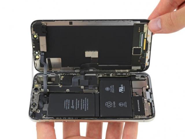 iphone-x-teardown-ifixit-battery.thumb.jpg.7caa9a8d878c881c466c85f3273e97e8.jpg