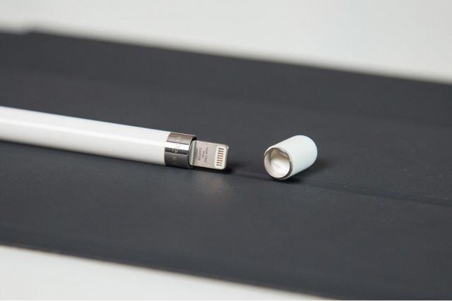The-Apple-pencil-and-future-iPhone-displays-could-eventually-include-ultrasound-tech.thumb.jpg.55a5e74ae3b35e834de64b8d1594c503.jpg